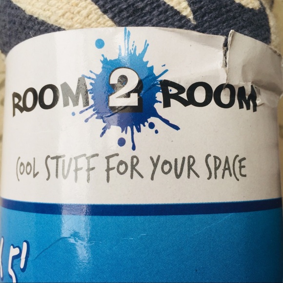 NWT: Printed Area Rug - Picture 7 of 7